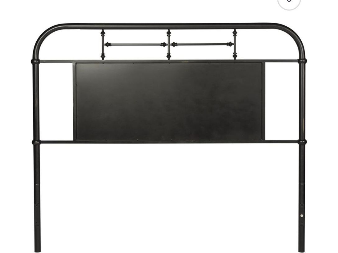 Vintage Metal Headboard - Black_Liberty Furniture_brenham.