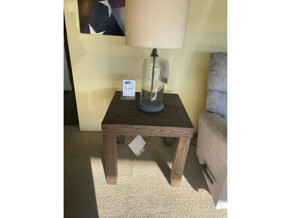 Osserene End Table - CLOSEOUT - Schleider Furniture & Mattress Company