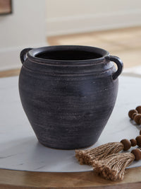 Meadie - 9" Vase