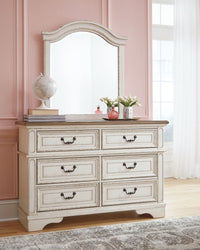 Realyn - Dresser