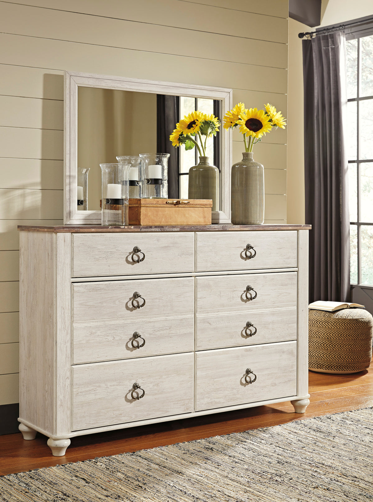 Willowton 6-Drawer Dresser w/Mirror - Whitewash B267-31,36