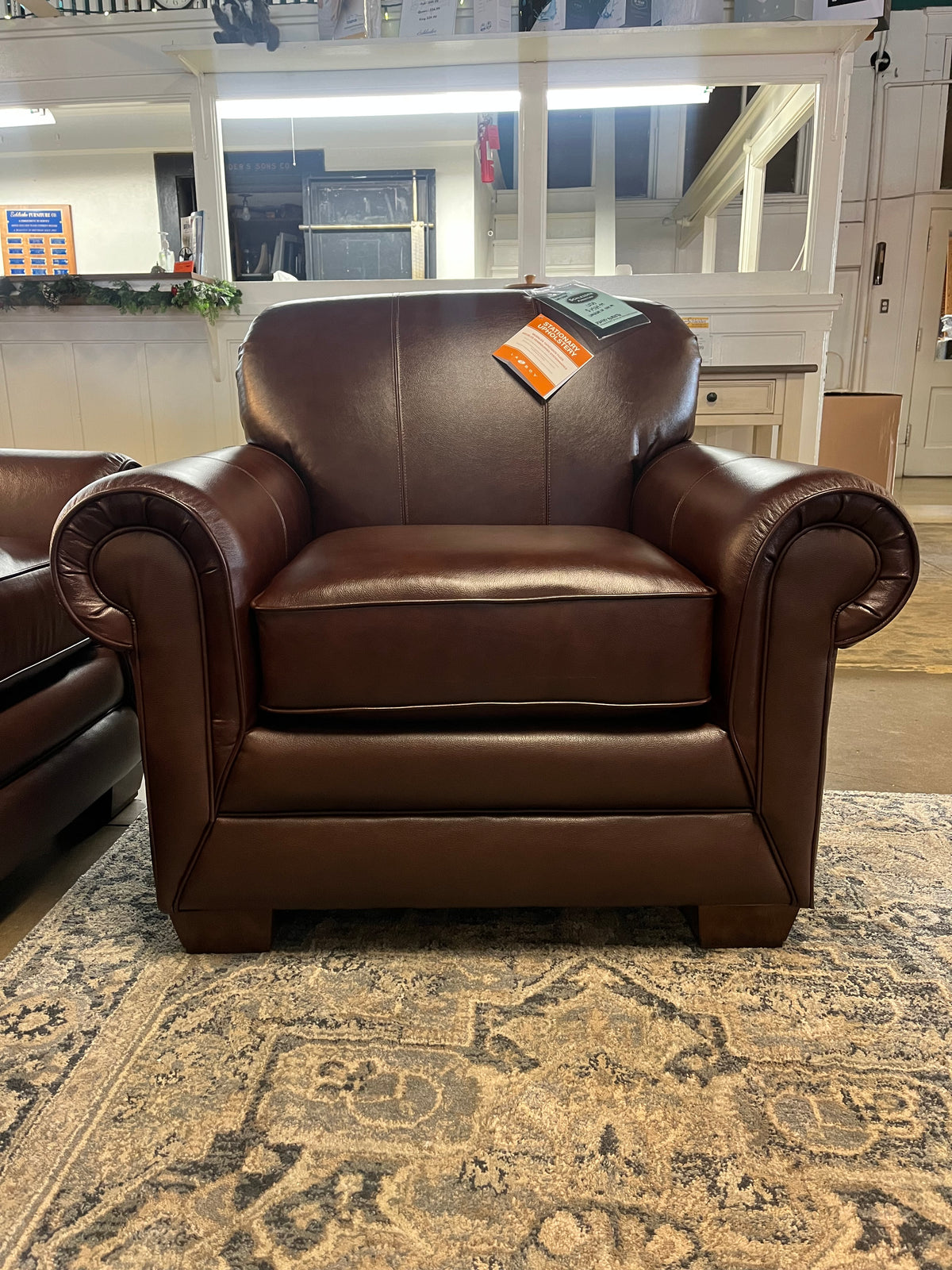 MACKENZIE LEATHER CLUB CHAIR 230435-BL981076