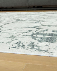Tobinbury - Washable Rug