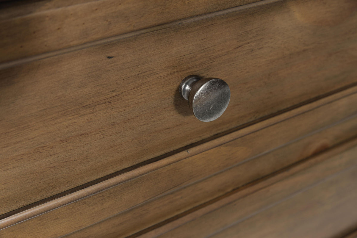 Feddinger - Dresser And Mirror - Medium Brown
